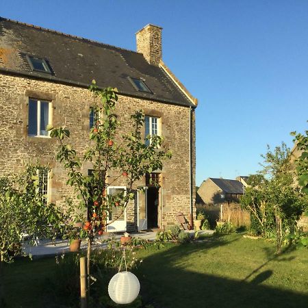 L'Ancien Presbytere D'Ardevon Exteriör bild