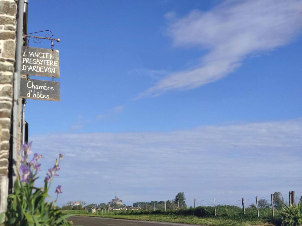 L'Ancien Presbytere D'Ardevon Exteriör bild